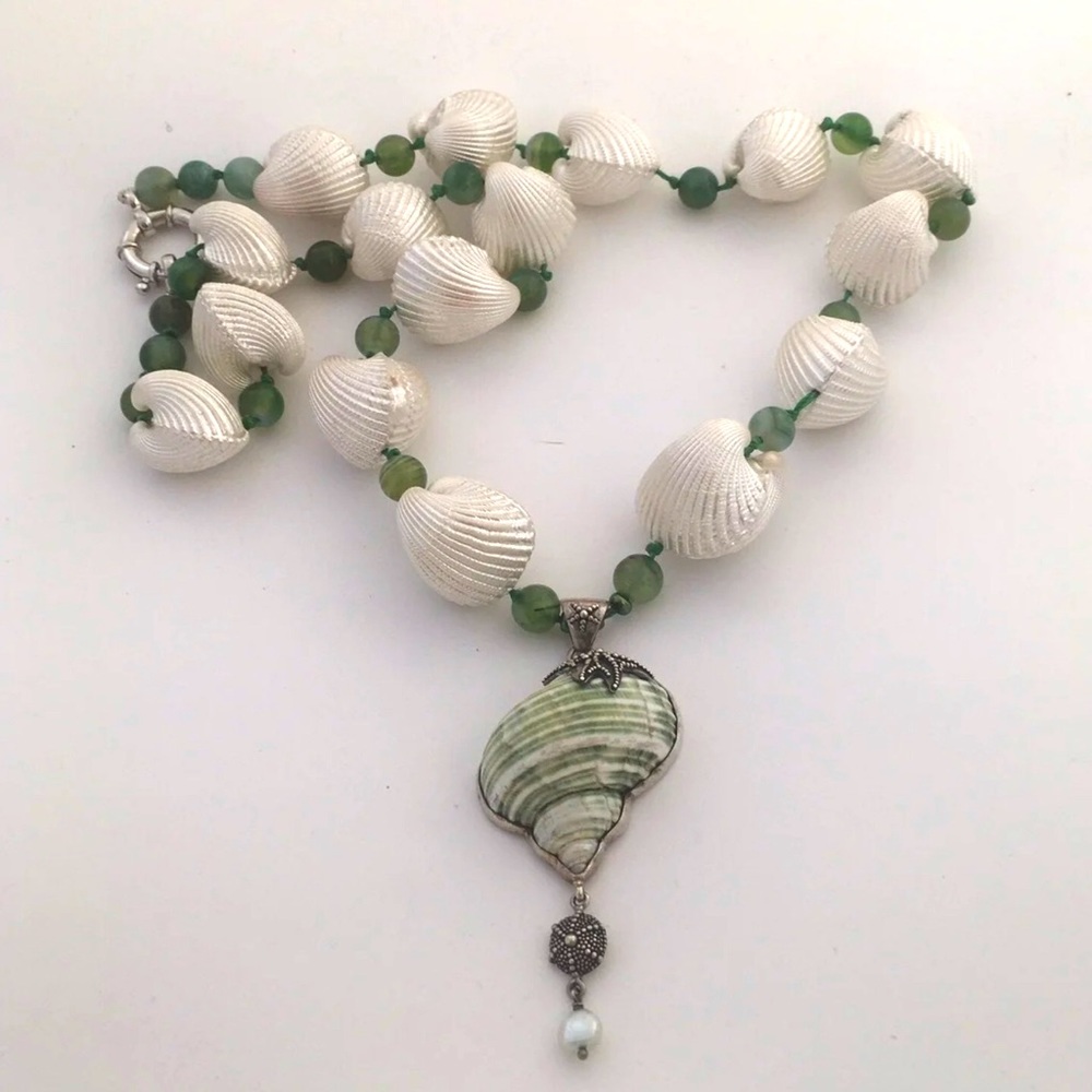 VNTG jade & Bali shell necklace one-of-a-kind